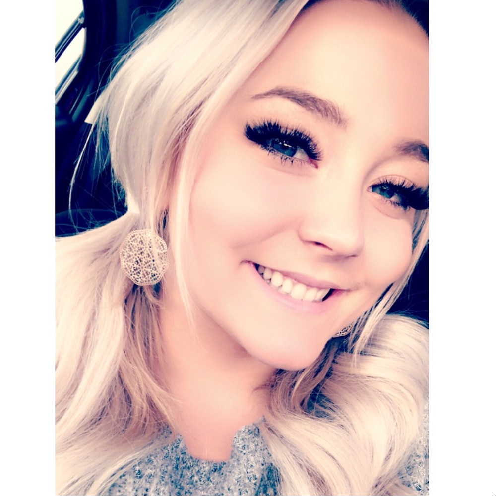 Meet your Posher, Mackenzie